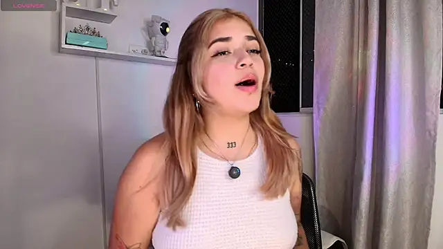 JoselinFlower  online show from 09-23-25, 03:46