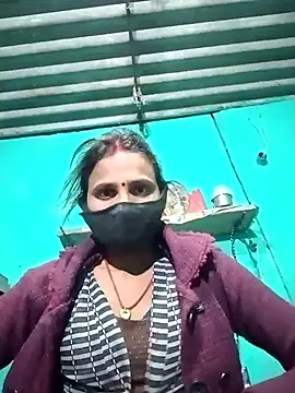 Snapshot of Baby__Shreya chatting on 01-18-25, 10:49 Baby  Shreya online show from 01-18-25, 10:49