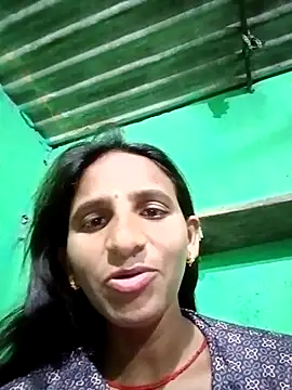 Baby  Shreya online show from 10-27-25, 10:44