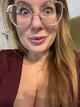 Vanilladreams online show from 12-14-25, 11:54