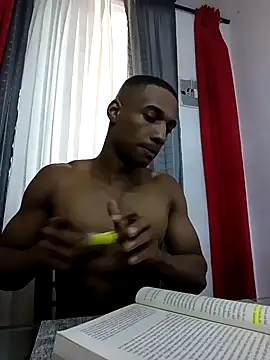 Snapshot of Malkongarcia chatting on 02-19-26, 02:58 Malkongarcia online show from 02-19-26, 02:58