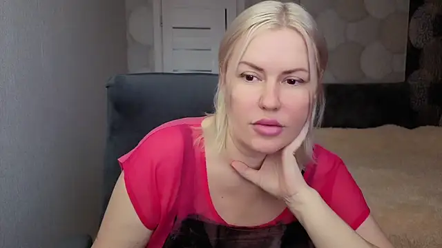 Snapshot of natusik chatting on 07-05-26, 03:44 natusik online show from 07-05-26, 03:44