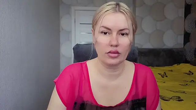 Snapshot of natusik chatting on 06-05-26, 05:01 natusik online show from 06-05-26, 05:01
