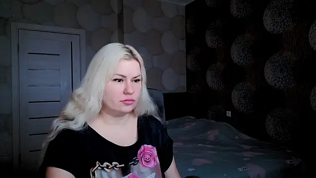 Snapshot of natusik chatting on 03-12-25, 04:41 natusik online show from 03-12-25, 04:41