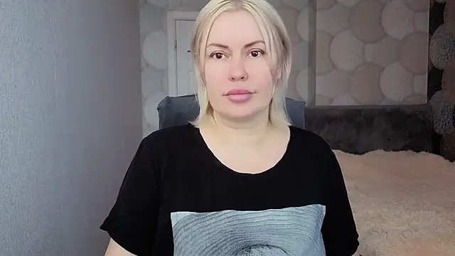 Snapshot of natusik chatting on 05-15-26, 04:54 natusik online show from 05-15-26, 04:54