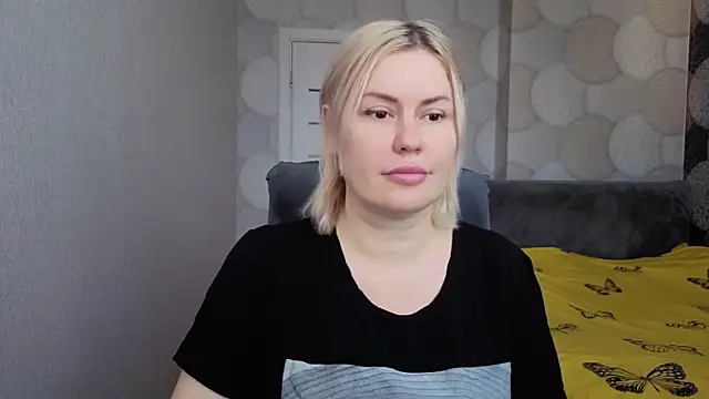Snapshot of natusik chatting on 04-30-26, 05:03 natusik online show from 04-30-26, 05:03