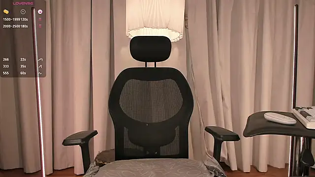 ariana fitl  online show from 10-07-25, 02:34