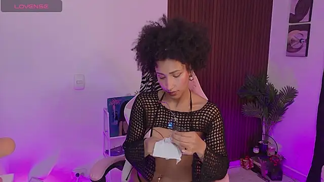 Snapshot of mulata_1ch chatting on 06-11-26, 01:05 mulata 1ch online show from 06-11-26, 01:05