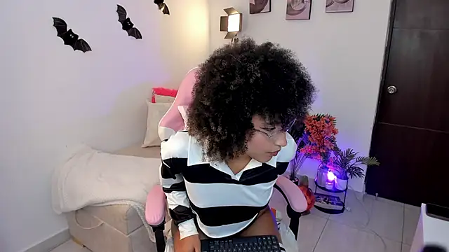 Snapshot of mulata_1ch chatting on 11-05-25, 12:14 mulata 1ch online show from 11-05-25, 12:14