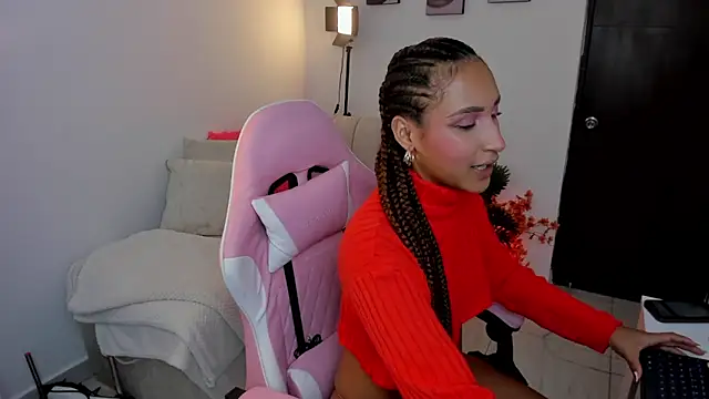 Snapshot of mulata_1ch chatting on 09-28-25, 12:28 mulata 1ch online show from 09-28-25, 12:28