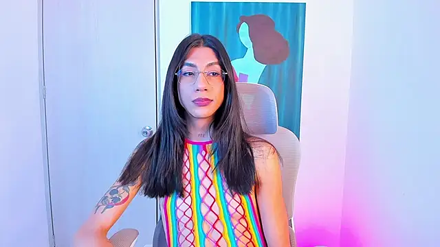 Snapshot of sofiaa_grey_ chatting on 04-29-26, 05:17 sofiaa grey online show from 04-29-26, 05:17