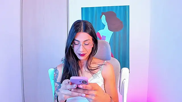 Snapshot of sofiaa_grey_ chatting on 04-22-26, 02:57 sofiaa grey online show from 04-22-26, 02:57