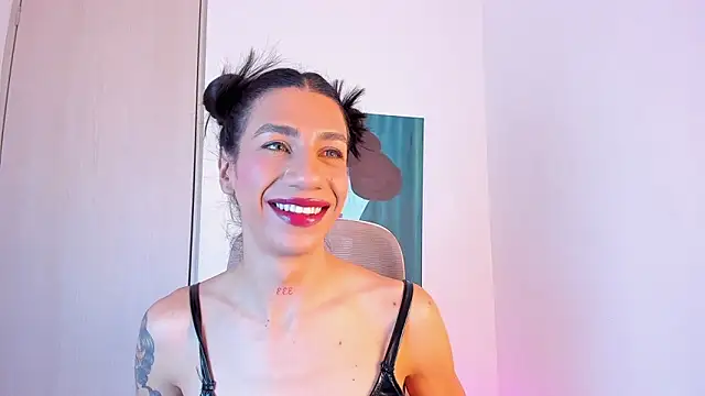 sofiaa grey  online show from 03-22-26, 03:24