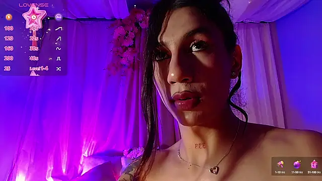 Snapshot of sofiaa_grey_ chatting on 03-06-25, 03:35 sofiaa grey online show from 03-06-25, 03:35