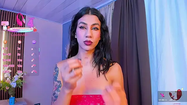 Snapshot of sofiaa_grey_ chatting on 10-16-25, 12:13 sofiaa grey online show from 10-16-25, 12:13