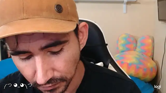 Snapshot of Hellojeremy chatting on 02-10-26, 08:19 Hellojeremy online show from 02-10-26, 08:19