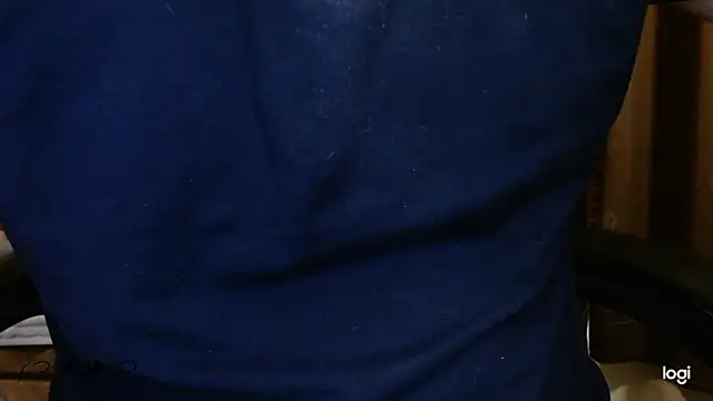 Snapshot of Hellojeremy chatting on 12-23-25, 01:16 Hellojeremy online show from 12-23-25, 01:16