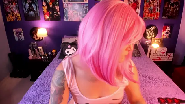 Snapshot of anne_cross chatting on 09-09-25, 11:58 anne cross online show from 09-09-25, 11:58