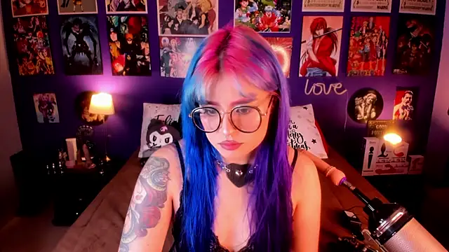 Snapshot of anne_cross chatting on 01-18-25, 02:14 anne cross online show from 01-18-25, 02:14