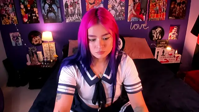 Snapshot of anne_cross chatting on 10-17-25, 12:14 anne cross online show from 10-17-25, 12:14