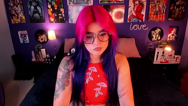 Snapshot of anne_cross chatting on 10-07-25, 12:11 anne cross online show from 10-07-25, 12:11