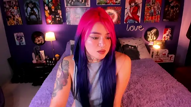 Snapshot of anne_cross chatting on 09-30-25, 12:27 anne cross online show from 09-30-25, 12:27