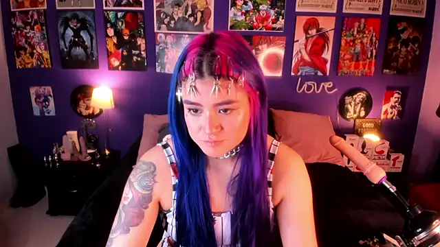 Snapshot of anne_cross chatting on 02-04-25, 02:39 anne cross online show from 02-04-25, 02:39