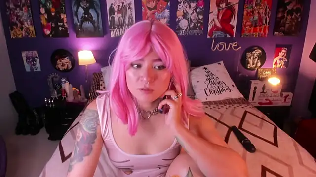 anne cross online show from 11-26-25, 10:21