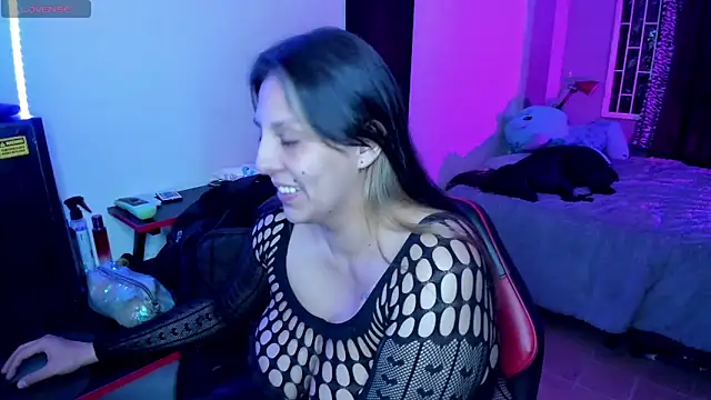 MIABOOBS   online show from 10-10-25, 04:13