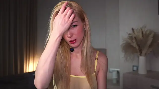 Snapshot of Pleasure_Addiction chatting on 02-08-25, 05:29 Pleasure Addiction online show from 02-08-25, 05:29