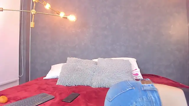 leigh-angels online show from 10-02-25, 10:13