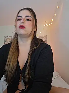 Juliietha servas online show from 10-25-25, 01:49