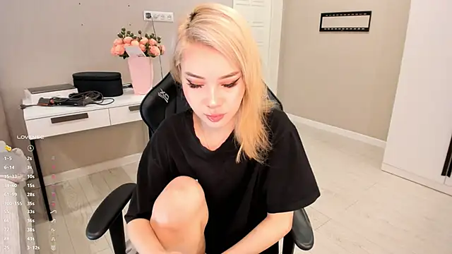 aya shy online show from 02-24-25, 10:04