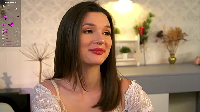 Snapshot of Eva_Golden chatting on 01-07-25, 03:44 Eva Golden online show from 01-07-25, 03:44