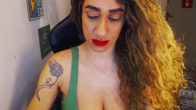 Snapshot of gauchinhaG chatting on 09-15-25, 04:29 gauchinhaG online show from 09-15-25, 04:29