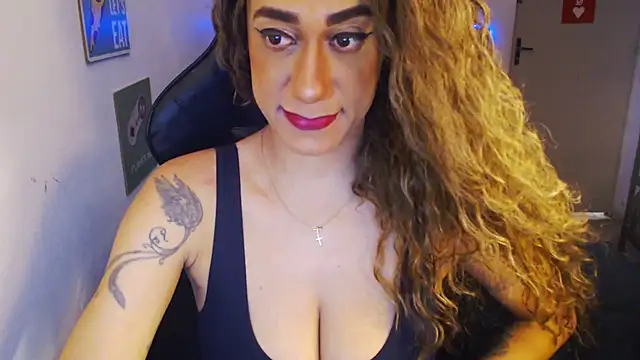 Snapshot of gauchinhaG chatting on 09-12-25, 01:11 gauchinhaG online show from 09-12-25, 01:11