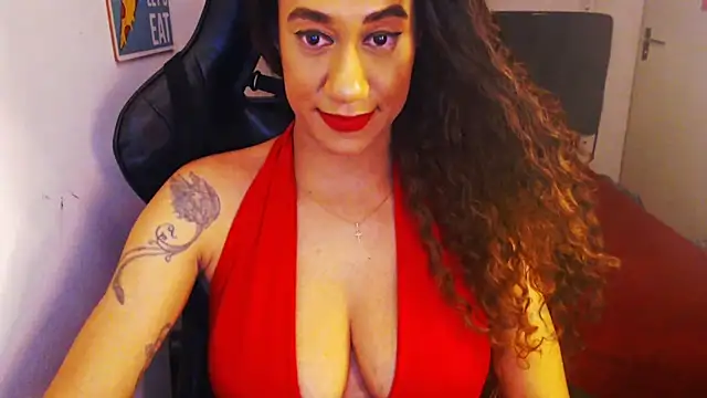 Snapshot of gauchinhaG chatting on 10-15-25, 04:48 gauchinhaG online show from 10-15-25, 04:48