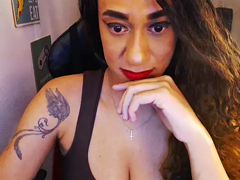 Snapshot of gauchinhaG chatting on 10-24-25, 03:44 gauchinhaG online show from 10-24-25, 03:44