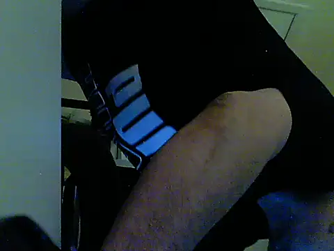 Snapshot of oopsxx chatting on 02-27-25, 10:31 oopsxx online show from 02-27-25, 10:31