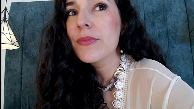 Snapshot of selem_hadid chatting on 03-01-25, 08:32 selem hadid online show from 03-01-25, 08:32