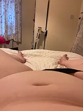 curvygirll2 online show from 10-12-25, 04:30