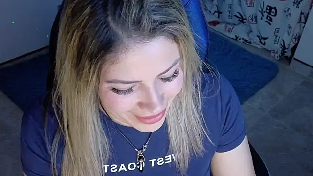 Natalia Montoya online show from 10-19-25, 12:46