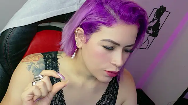Natalia Montoya online show from 04-22-26, 12:39