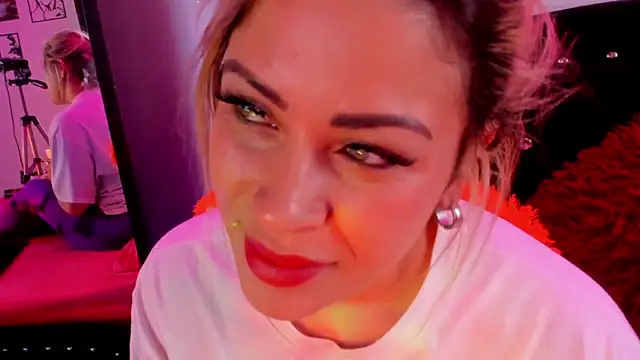 Natalia Montoya online show from 02-10-25, 12:08