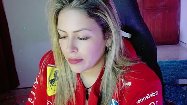 Natalia Montoya online show from 11-20-25, 02:23