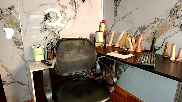 AlixLong online show from 03-14-26, 01:11