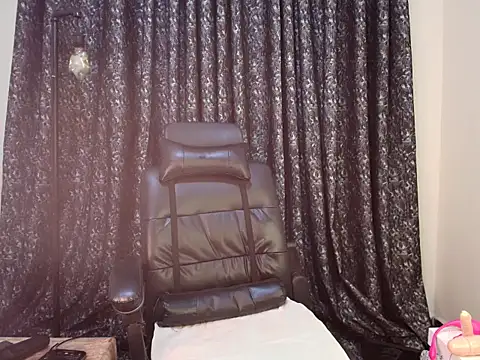 ebony shilly3 online show from 09-29-25, 11:10