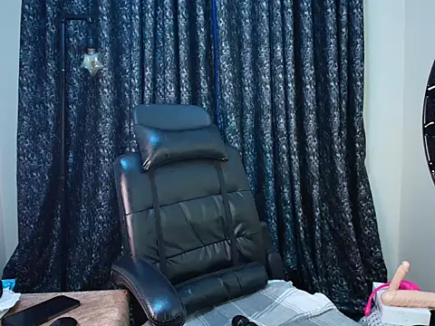 ebony shilly3 online show from 10-10-25, 11:27