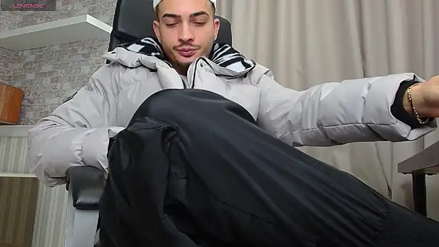 BrandonTate online show from 11-26-25, 07:52