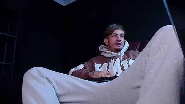 BrandonTate online show from 12-01-25, 09:21